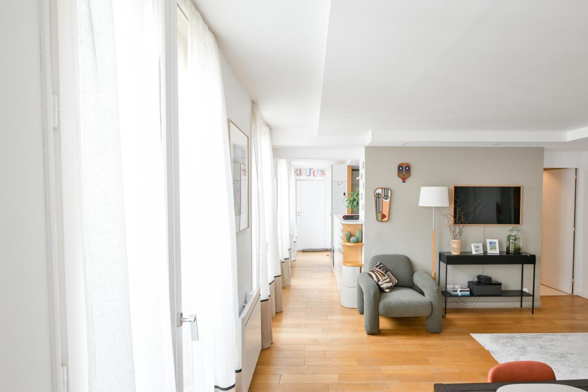 Architect-designed In Le Marais District Parijs